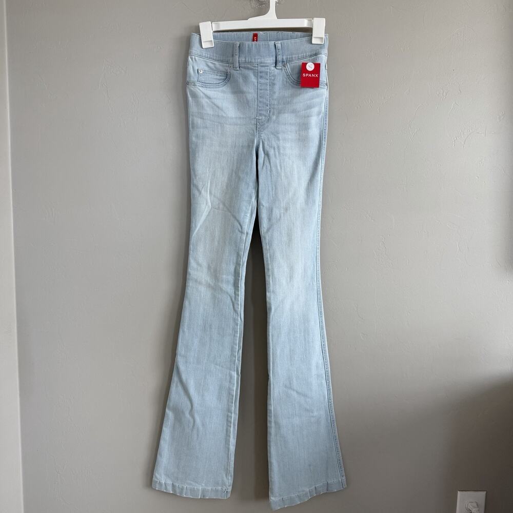 NWT Spanx Woman’s Pull On Flare Jeans XS Tall Retro Light Wash 20348T